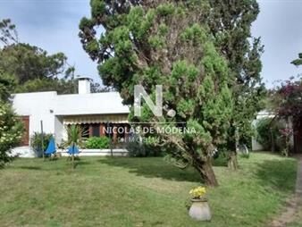 https://www.gallito.com.uy/venta-casa-en-tio-tom-muy-cerca-del-mar-punta-inmuebles-27738496