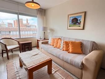 https://web5.gallito.com.uy/apartamento-en-peninsula-a-pasos-de-la-playa-de-y-inmuebles-27738497
