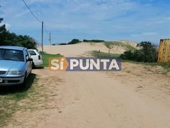 https://web5.gallito.com.uy/terreno-en-venta-inmuebles-27609453