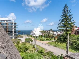 https://web5.gallito.com.uy/casa-en-venta-playa-mansa-ref-pbi14080-inmuebles-26129815