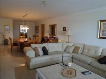 https://www.gallito.com.uy/brava-3-dormitorios-y-dependencia-inmuebles-27739476