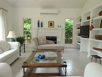 https://www.gallito.com.uy/brava-a-pasos-del-mar-inmuebles-27739491