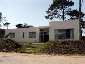https://www.gallito.com.uy/casa-en-mansa-3-dormitorios-inmuebles-27739512