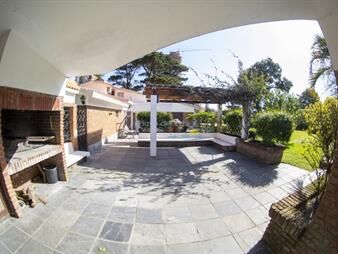 https://web5.gallito.com.uy/mansa-a-100-mts-rambla-totalmente-reciclada-inmuebles-27739588