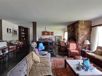 https://web5.gallito.com.uy/vende-casa-en-zona-comercial-en-lugano-punta-del-este-inmuebles-27739646