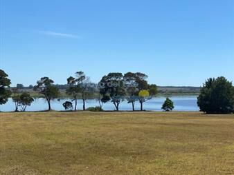 https://www.gallito.com.uy/laguna-de-los-cisnes-5000-mts-inmuebles-27739647