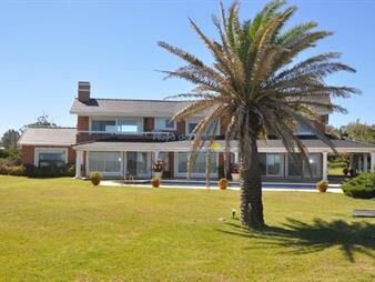 https://web5.gallito.com.uy/hermosa-casa-en-primra-linea-del-mar-playa-en-inmuebles-27739764