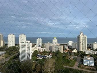 https://web5.gallito.com.uy/apartamento-de-2-dormitorios-en-roosevelt-punta-inmuebles-27739769