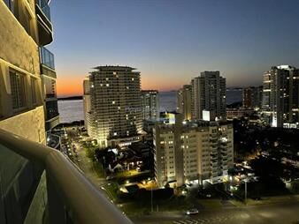 https://web5.gallito.com.uy/moderno-apartamento-de-2-dormitorios-en-venta-inmuebles-27739794