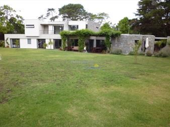 https://web5.gallito.com.uy/casa-de-4-dormitorios-en-venta-en-beverly-hills-inmuebles-27739814