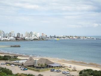 https://web5.gallito.com.uy/departamento-en-venta-con-amplios-ambientes-en-inmuebles-27739853