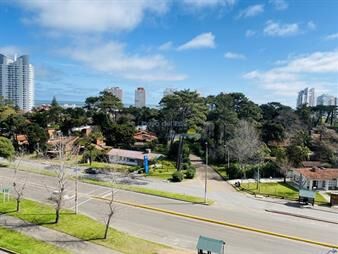 https://web5.gallito.com.uy/excelente-apartamento-de-3-dormitorios-gastos-y-inmuebles-27739964
