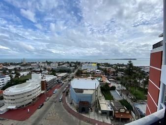 https://www.gallito.com.uy/te-imaginas-ver-la-isla-gorriti-desde-tu-hogar-en-inmuebles-27740108