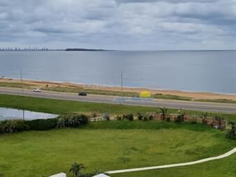 https://web5.gallito.com.uy/apartamento-en-primera-linea-4-dormitorios-inmuebles-27740205