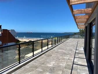 https://web5.gallito.com.uy/vende-oportunidad-en-playa-mansa-primera-linea-inmuebles-27740221