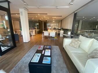 https://www.gallito.com.uy/gran-local-comercial-peninsula-inmuebles-27745357