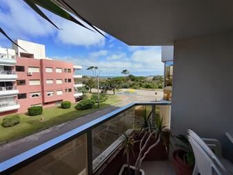 https://web5.gallito.com.uy/apartamento-en-venta-3-dormitorios-3-baños-inmuebles-27745358