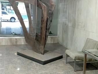 https://web5.gallito.com.uy/amplio-apartamento-cuarto-piso-en-el-centro-de-ciudad-vieja-inmuebles-27716890