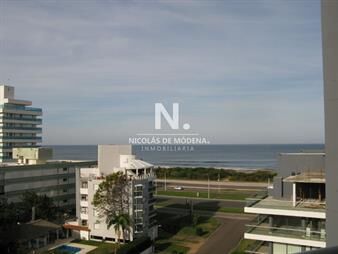 https://web5.gallito.com.uy/en-venta-apartamento-en-aidy-grill-de-3-punta-del-inmuebles-25043295