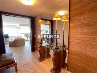 https://web5.gallito.com.uy/apartamento-en-primera-linea-de-playa-mansa-inmuebles-27609267