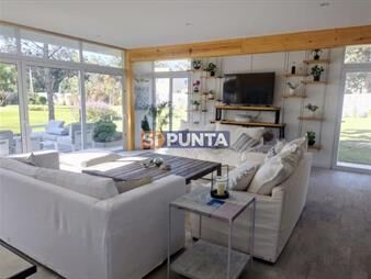 https://web5.gallito.com.uy/casa-5-dormitorios-pileta-la-barra-uruguay-12-inmuebles-27625013