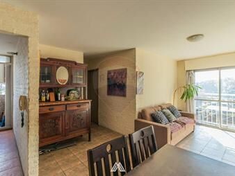 https://web5.gallito.com.uy/venta-apartamento-2-dormitorios-en-la-comercial-inmuebles-27690933