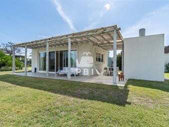 https://web5.gallito.com.uy/alquiler-temporario-casa-3-dormitorios-en-tã­o-tom-punta-b-inmuebles-27646448