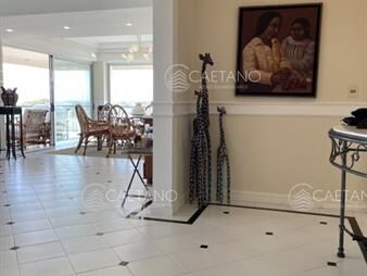 https://web5.gallito.com.uy/amplio-apartamento-en-primera-linea-inmuebles-24456854