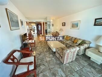 https://www.gallito.com.uy/frente-al-mar-una-de-las-mejores-vistas-de-punta-inmuebles-27609778