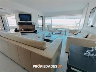 https://www.gallito.com.uy/primera-linea-brava-4-dormitorios-en-venta-inmuebles-27126283