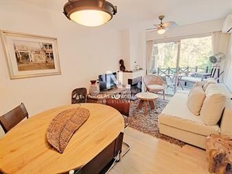 https://web5.gallito.com.uy/apartamento-en-playa-mansa-a-pasos-del-mar-en-de-inmuebles-25046935