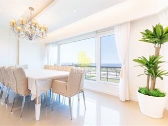 https://web5.gallito.com.uy/venta-apartamento-4-dormitorios-playa-mansa-punta-inmuebles-26911485