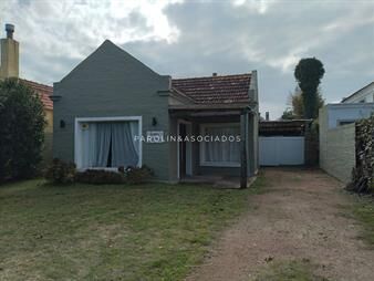 https://www.gallito.com.uy/casa-en-venta-de-3-dormitorios-en-la-barra-punta-inmuebles-25246879
