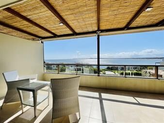 https://www.gallito.com.uy/apartamento-de-2-dormitorios-con-vista-al-mar-y-inmuebles-27421103