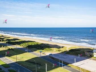 https://web5.gallito.com.uy/venta-de-apartamento-de-3-dormitorios-en-edificio-inmuebles-26928289