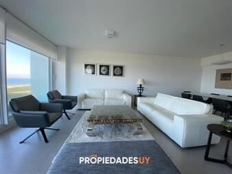 https://web5.gallito.com.uy/sobre-la-primer-linea-al-mar-conjugue-estilo-y-inmuebles-24216499