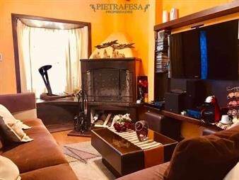 https://web5.gallito.com.uy/casa-en-venta-con-renta-2-plantas-5-dormitorios-2-inmuebles-17891174