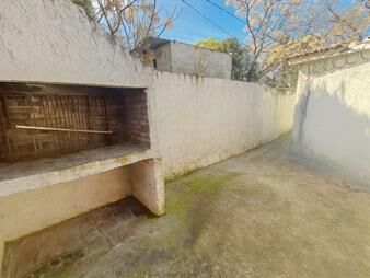 https://www.gallito.com.uy/alquiler-2-dormitorios-y-parrillero-la-teja-inmuebles-27756805