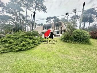 https://www.gallito.com.uy/alquiler-anual-casa-4-dormitorios-pileta-pinares-punt-inmuebles-27756906