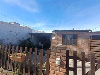https://web5.gallito.com.uy/casa-de-3-dormitorios-con-terreno-inmuebles-27756962