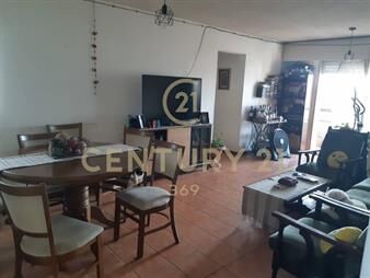 https://web5.gallito.com.uy/apartamento-espectacular-con-vista-a-la-bahia-a-metros-d-inmuebles-26386199