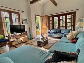https://web5.gallito.com.uy/casa-en-venta-de-4-dormitorios-en-playa-mansa-inmuebles-27205576