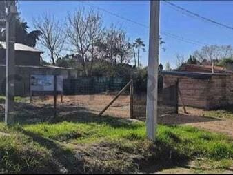 https://web5.gallito.com.uy/venta-hermoso-terreno-en-parque-del-plata-sur-inmuebles-26386243