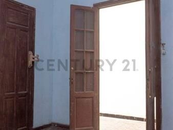 https://www.gallito.com.uy/venta-de-apartemento-reducto-ph-para-reciclar-79m2-a-inmuebles-27347037