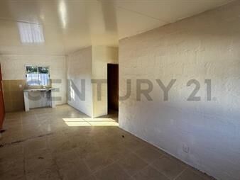 https://web5.gallito.com.uy/casa-a-estrenar-2-dormitorios-patio-exclusivo-estaciona-inmuebles-27524427
