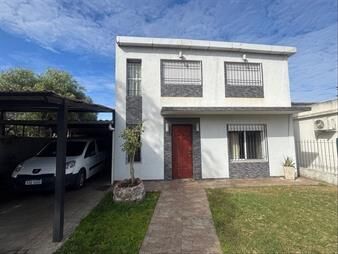 https://www.gallito.com.uy/excelente-propiedad-en-dos-plantas-cgaraje-y-barbacoa-inmuebles-27757145