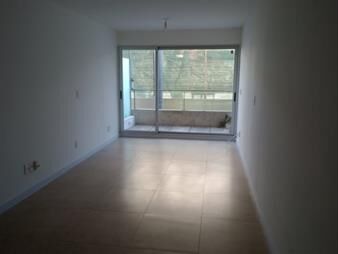 https://web5.gallito.com.uy/moderno-monoambiente-con-terraza-frente-a-plaza-de-wiliman-inmuebles-27757287