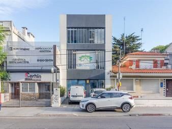 https://web5.gallito.com.uy/venta-local-comercial-y-oficinas-tres-cruces-avenida-italia-inmuebles-27763824