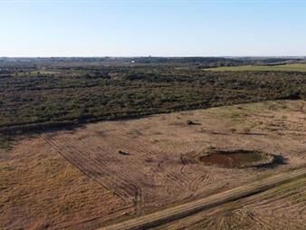 https://web5.gallito.com.uy/venta-lote-con-amarre-y-salida-al-rio-de-la-plata-inmuebles-27607656