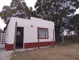 https://web5.gallito.com.uy/casa-en-alquiler-en-peñarol-tiene-terreno-amplio-inmuebles-27763955